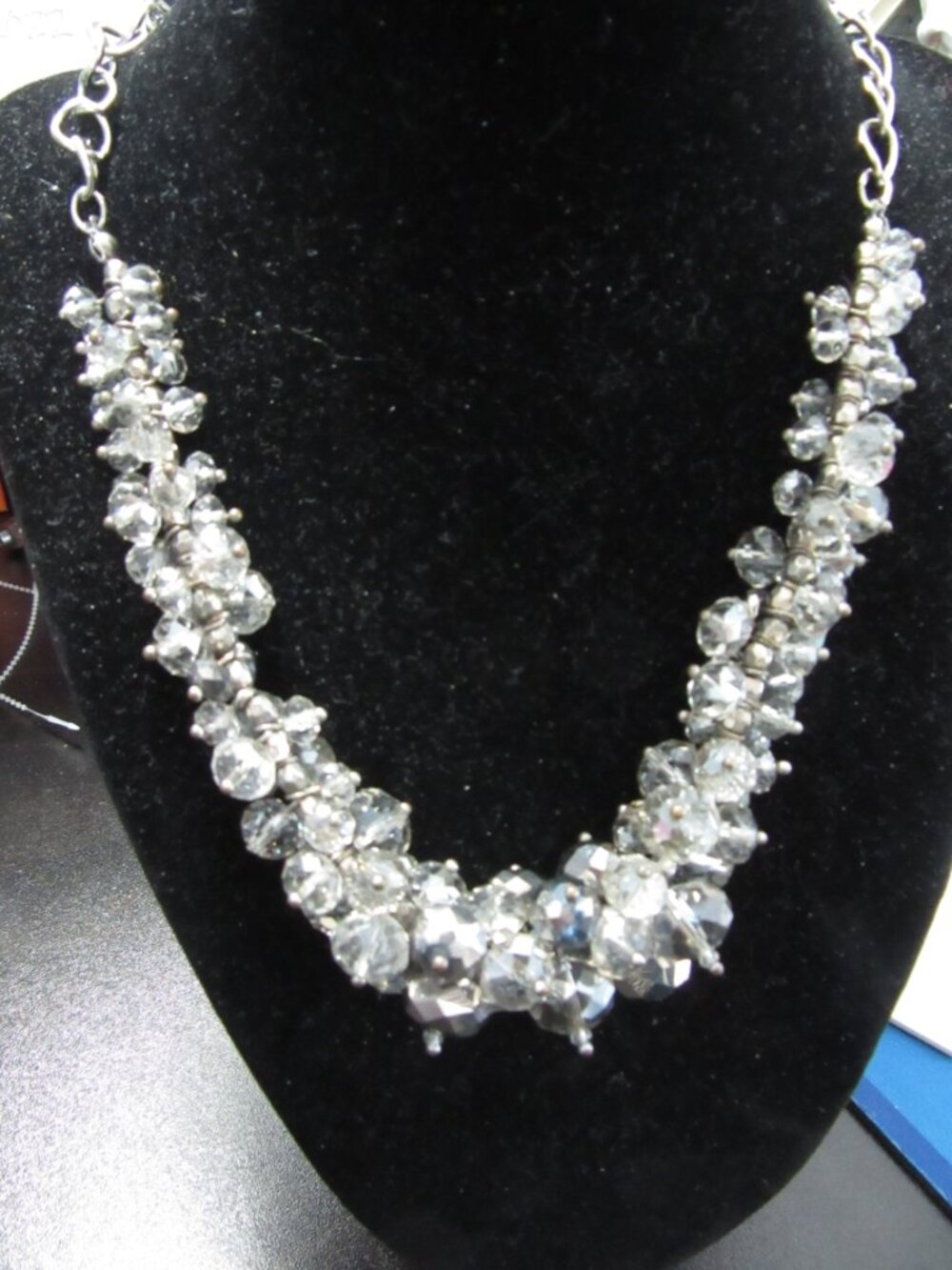 Necklace Glass Crystal Beaded 19 inches